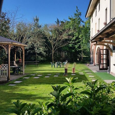 Hotel Ristorante Villa Magnolia Predosa Esterno foto